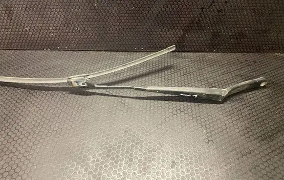 Volkswagen PASSAT B6 Front wiper blade arm 3C1955409C
