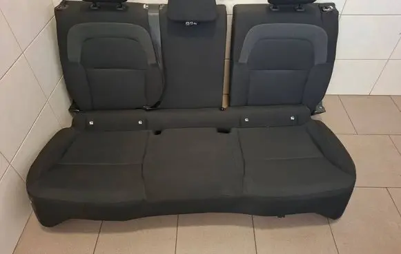 Dacia Sandero III Second row seats 