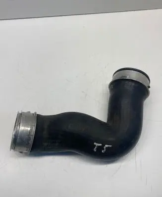 Volkswagen Transporter - Caravelle T5 Intercooler hose/pipe 7H0145980F