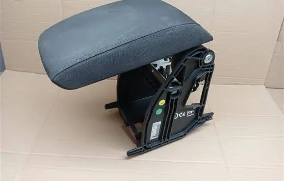Skoda Octavia Mk3 (5E) Armrest 5E0864207 5419701 2557