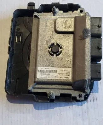 Peugeot 208 I Engine control unit/module 9811545080