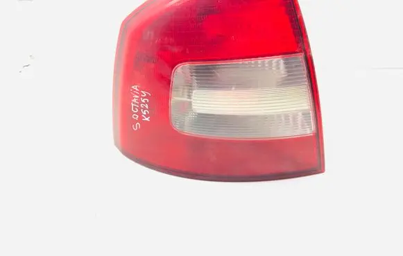 Skoda Octavia Mk2 (1Z) Rear/tail lights 1Z5945096B 1Z5945111B VP4SHX13405B