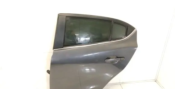 Mazda 3 II Rear door