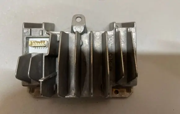 Mercedes-Benz C W205 Headlight ballast module Xenon 1305715204