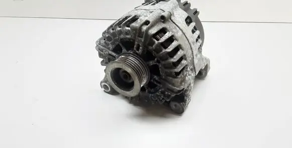 BMW 3 E90 E91 Generator/alternator 7802261