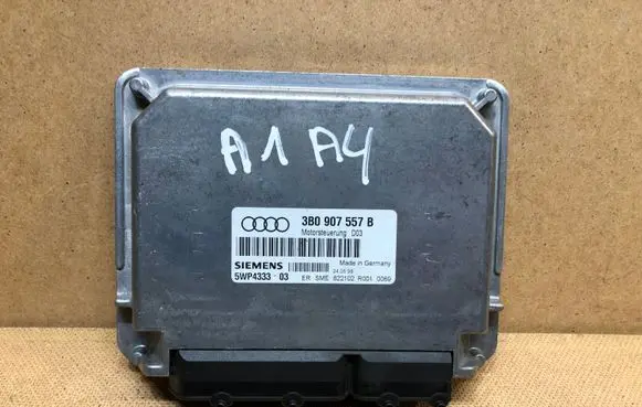 Audi A4 S4 B5 8D Engine control unit/module 3B0907557B