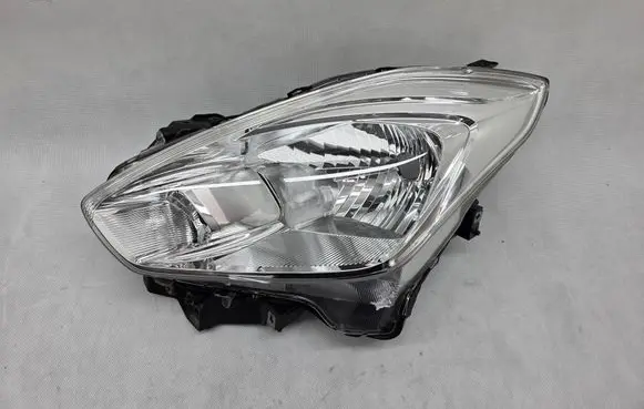Suzuki Swift III Headlight/headlamp W2962 SPW2962
