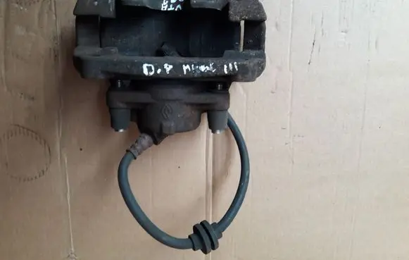 Renault Megane III Front brake caliper