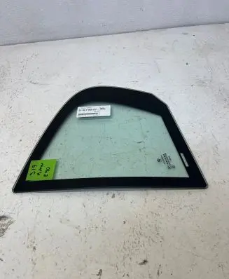 BMW 3 E90 E91 Rear vent window glass 5147060211