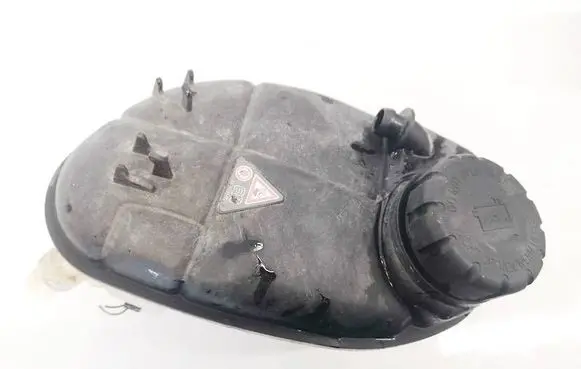 Mercedes-Benz A W176 Coolant expansion tank/reservoir 