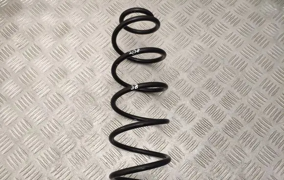 Peugeot 208 II Rear coil spring 