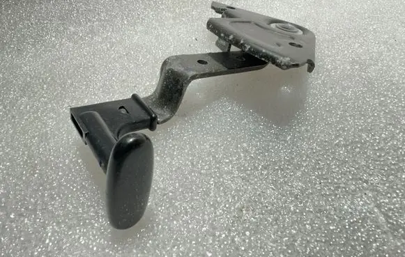 Audi A4 S4 B5 8D Engine bonnet (hood) release handle 