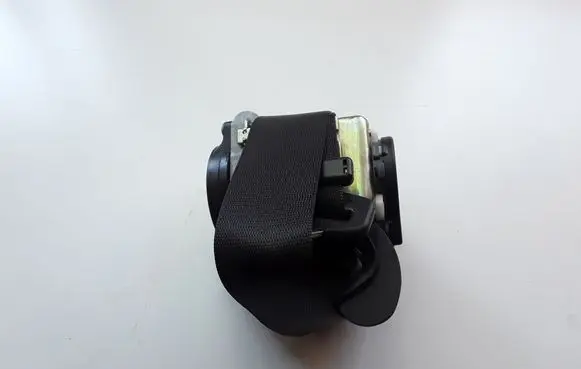 Mini Cooper Countryman R60 Front seatbelt 9802354