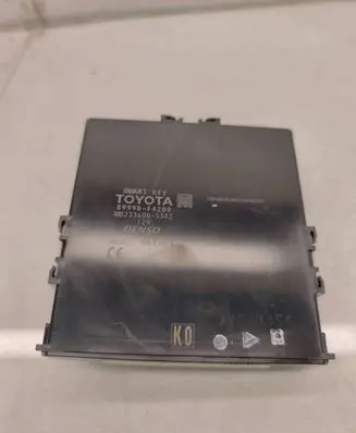 Toyota C-HR I Keyless (KESSY) go control unit/module 89990F4200