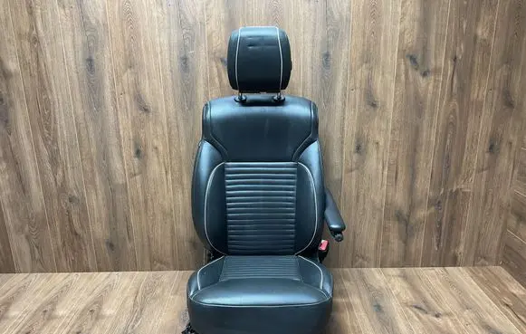 Land Rover Discovery 5 Front passenger seat 