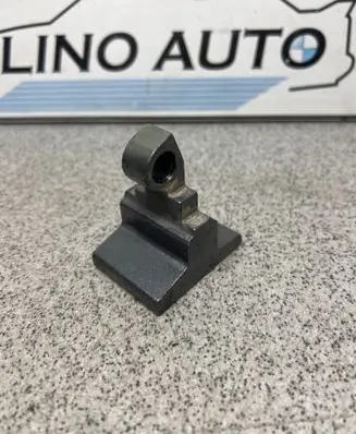BMW 5 E60 E61 Rear door upper hinge 7068088