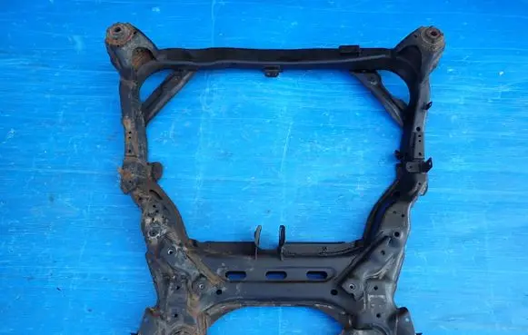 Mazda 6 Front axle beam 