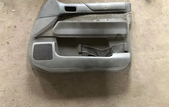 Nissan Patrol Y61 Front door card panel trim 80976VB010