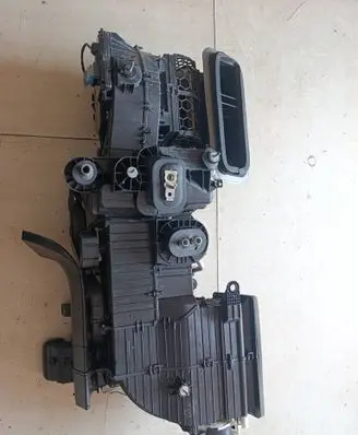 Dodge RAM Interior heater climate box assembly 57008815AB