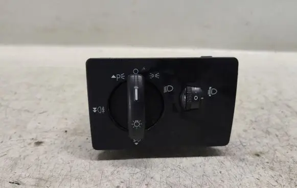 Ford Focus Light switch