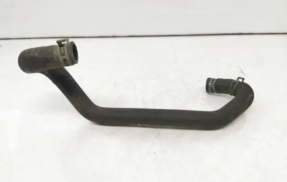 Suzuki Grand Vitara II Engine coolant pipe/hose