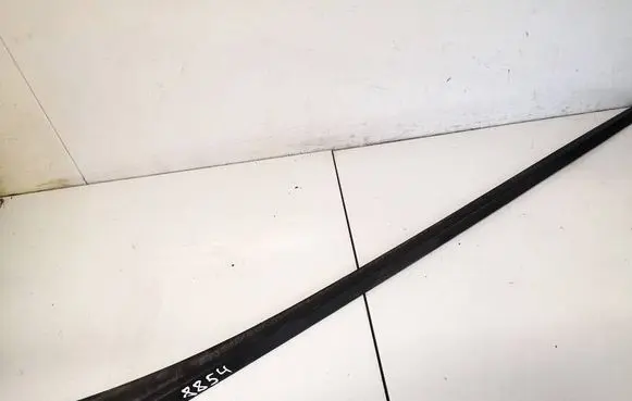 Peugeot 5008 Windshield trim 96858535T87