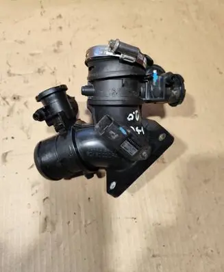 Volvo C30 Throttle valve 9647015480
