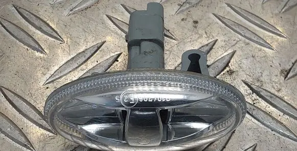 Toyota Aygo AB40 Front fender indicator light