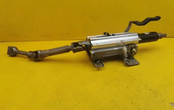 Volvo XC40 Steering wheel axle 32221472
