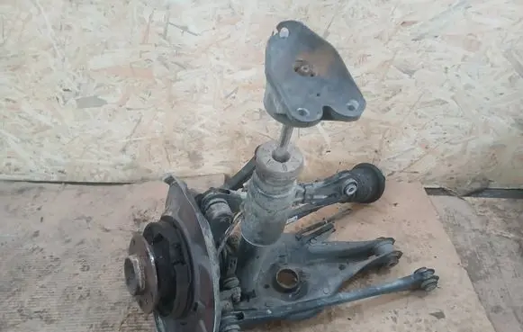 BMW 3 GT F34 Rear wheel hub spindle/knuckle 7597681
