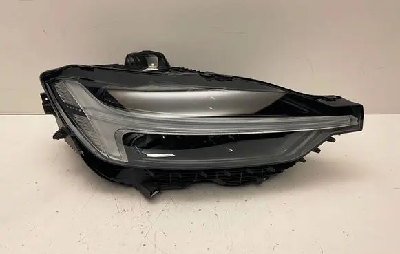 Volvo XC60 Headlight/headlamp 32338979 1807221336