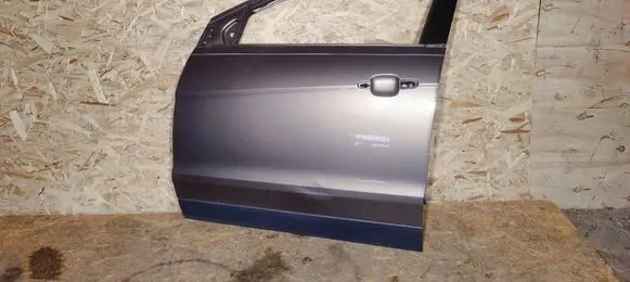 Cadillac SRX Front door