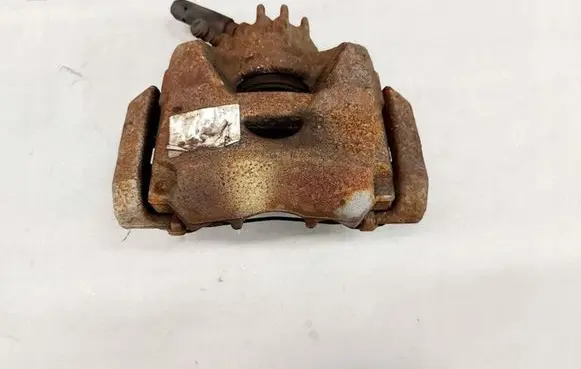 Peugeot 5008 Front brake caliper