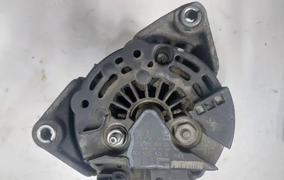 Opel Zafira A Generator/alternator 13108596 0124525030