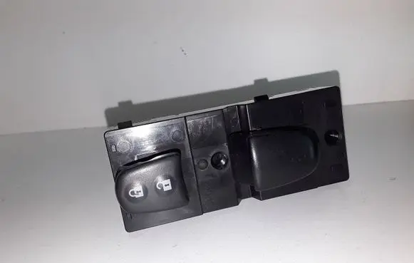 Nissan Juke I F15 Electric window control switch 254111KA5A