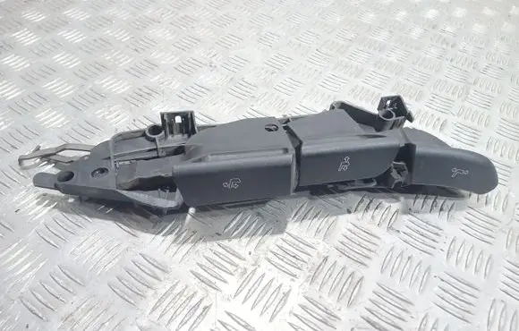 BMW 5 E39 Seat adjustment handle 8150021