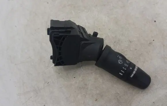Nissan Primera Wiper control stalk 25260AV715