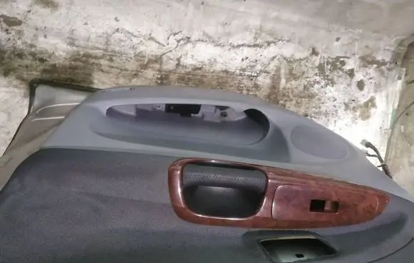Toyota Previa (XR30, XR40) II Front door card panel trim 