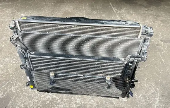 Maserati Ghibli Radiator set 5020718 D157 16478749