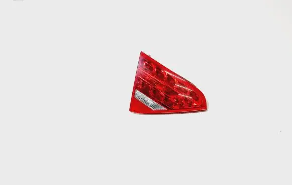 Audi A5 8T 8F Tailgate rear/tail lights 8T0945093A 8T0945093