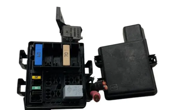 Renault Megane III Fuse box set 243820003R 63511831