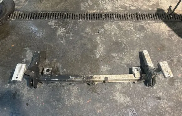 Mercedes-Benz A W176 Bottom radiator support slam panel 