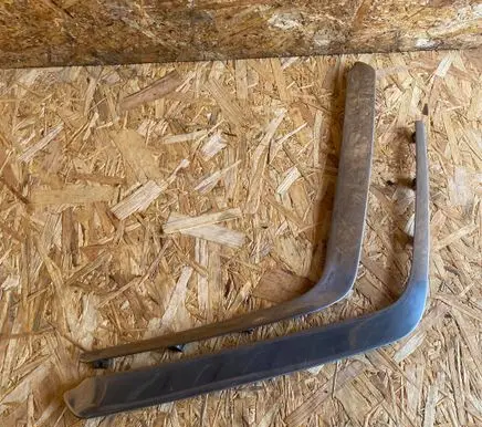 Mercedes-Benz E W124 Front bumper splitter molding
