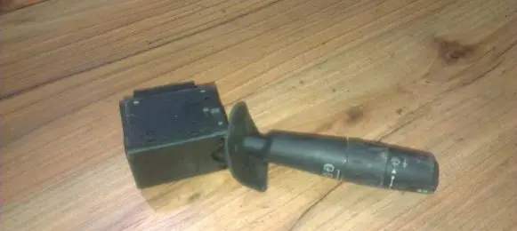 Citroen Xsara Picasso Wiper control stalk 96172873zl 61580038