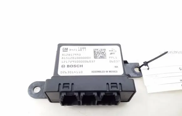 Opel Insignia B Parking PDC control unit/module 84211899