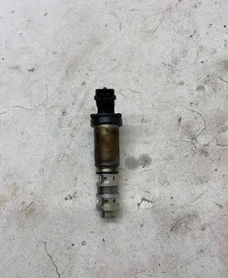 BMW 3 E90 E91 Camshaft vanos timing valve 11367584115