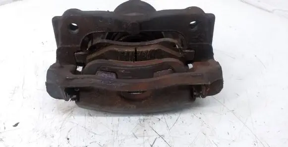 Honda CR-V Front brake caliper