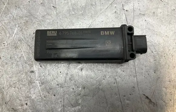 BMW 3 E90 E91 Tire pressure control unit 6795768 SW020501