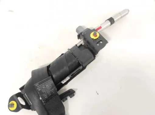 Volvo V50 Front seatbelt 30615571