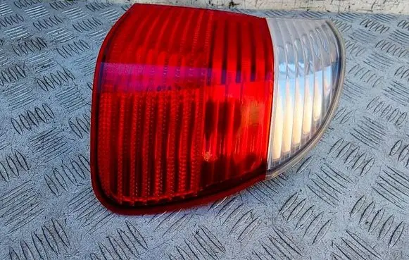 BMW 5 E39 Rear/tail lights 6902532